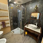 Ricasoli 80 - Elegante Con Parcheggio Privato Lejlighed Siena