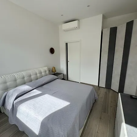 Apartment Ricasoli 80 - Elegante Con Parcheggio Privato