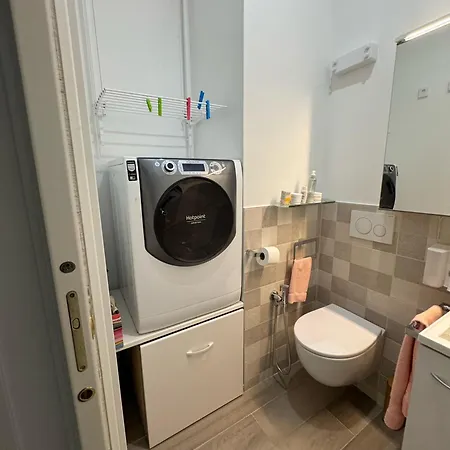 Ricasoli 80 - Elegante Con Parcheggio Privato Appartamento